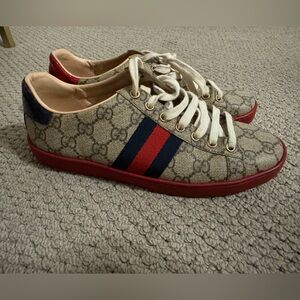 Gucci sneakers